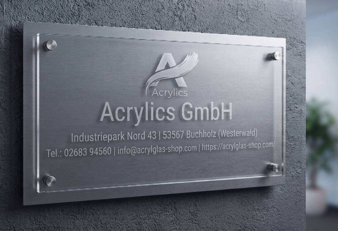 Ein Türschild aus graviertem Polycarbonat für die Firma Acrylics.